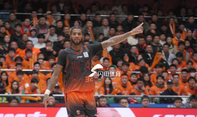 2026世界杯app下载-齐鲁德比山东男篮取胜：刘维伟坦言失误埋雷，邱彪点赞篮板制胜