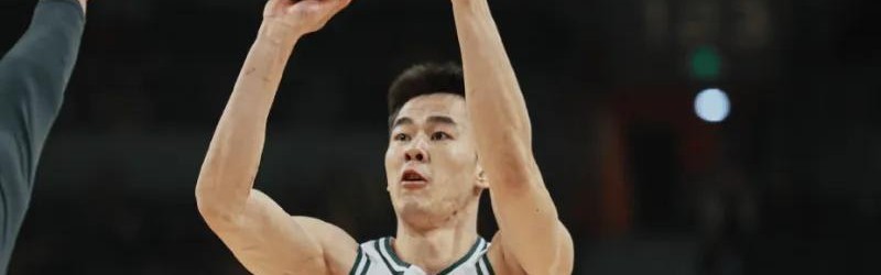 郭昊文汉兹暴走也带不动同曦！王世龙+3将纯战犯，防守几乎为0！