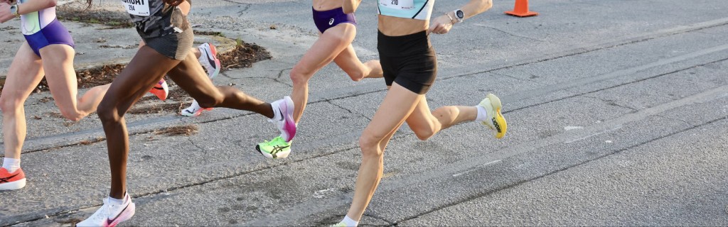 2026世界杯直播app-官方引导车带错路！美国半程马拉松女子前三名集体无缘领奖台