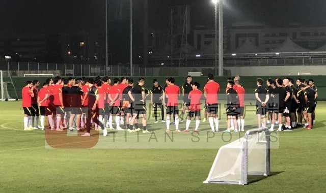 2026世界杯手机观看-国足恢复一日两练：张琳芃尹鸿博单练 池忠国缺席